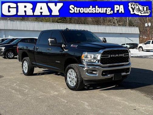 2023 RAM 2500 Big Horn Crew Cab 4x4 64' Box