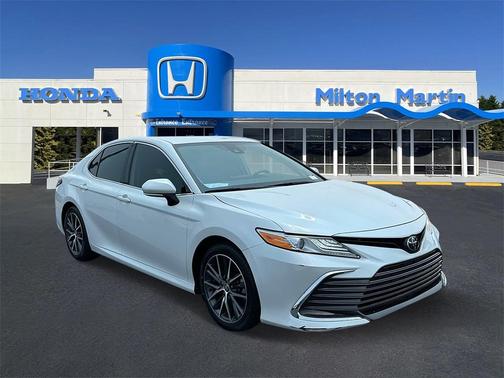 2023 Toyota Camry XLE