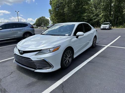 2023 Toyota Camry XLE