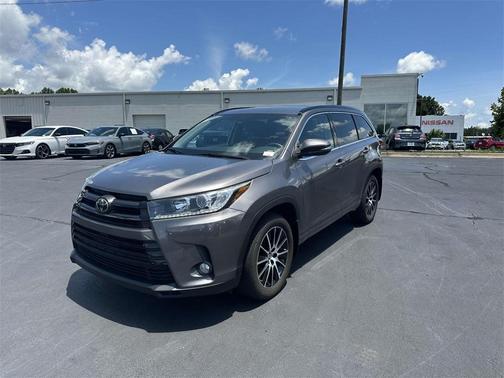 2018 Toyota Highlander SE