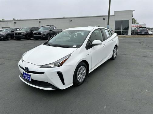 2022 Toyota Prius L