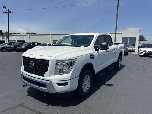 2022 Nissan Titan XD SV