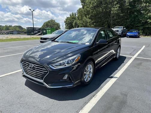 2018 Hyundai SONATA SE