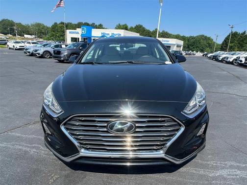 2018 Hyundai SONATA SE