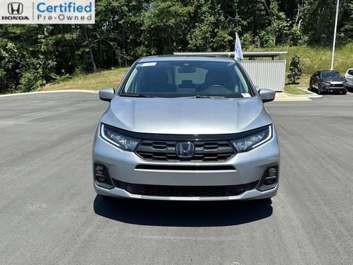 Solar Silver Metallic 2025 Honda Odyssey