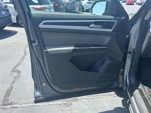 2022 Volkswagen Atlas 2.0T SE w/Technology