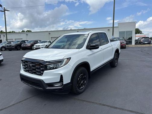 2025 Honda Ridgeline TrailSport+