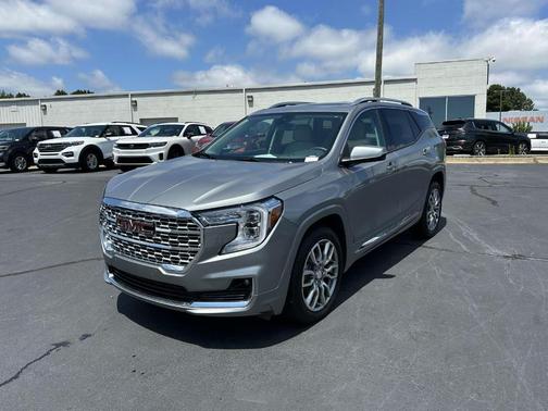 2023 GMC Terrain Denali