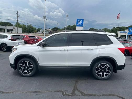 2023 Honda Passport Elite