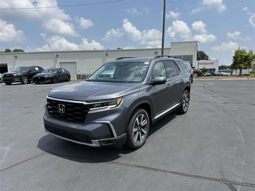 2025 Honda Pilot Touring