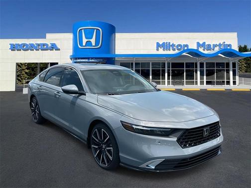 2025 Honda Accord Hybrid Touring