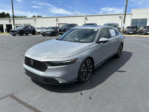 2025 Honda Accord Hybrid Touring