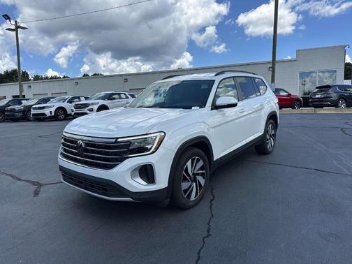 2024 Volkswagen Atlas 2.0T SE
