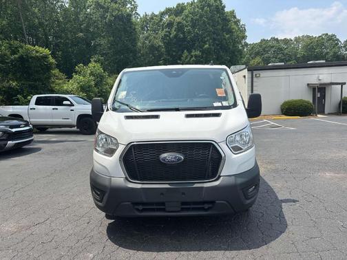 2022 Ford Transit-250 Base