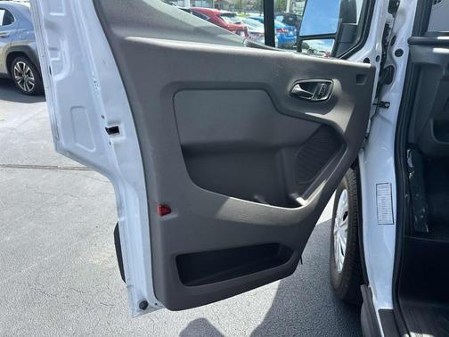 2022 Ford Transit-350 XLT