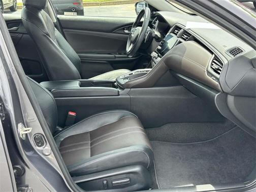 2019 Honda Insight Touring