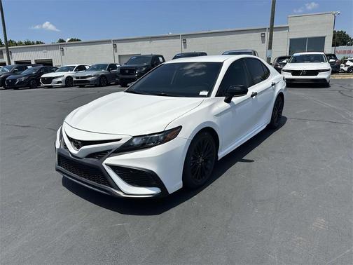 2022 Toyota Camry SE Nightshade