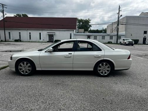 White 2005 Lincoln LS Sport
