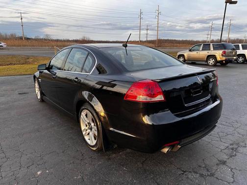 2009 Pontiac G8 Base