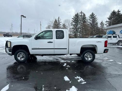 2009 Chevrolet Silverado 2500 Work Truck H/D Extended Cab