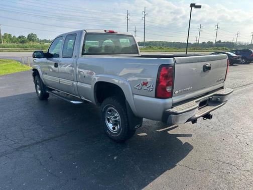 2005 Chevrolet Silverado 2500 LT H/D Extended Cab