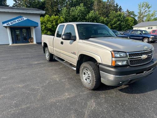 2005 Chevrolet Silverado 2500 LT H/D Extended Cab
