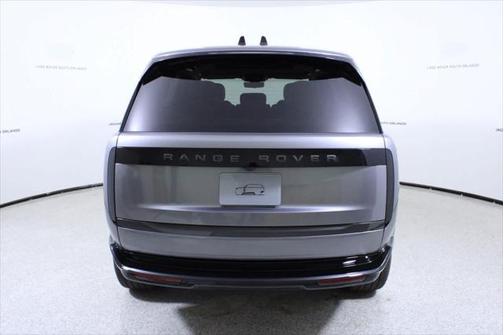 2025 Land Rover Range Rover P530 SE 7 Seat