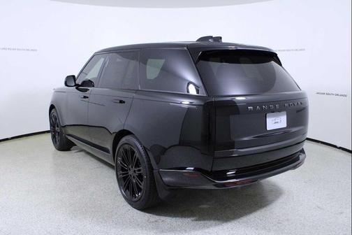 2026 Land Rover Range Rover P400 SE