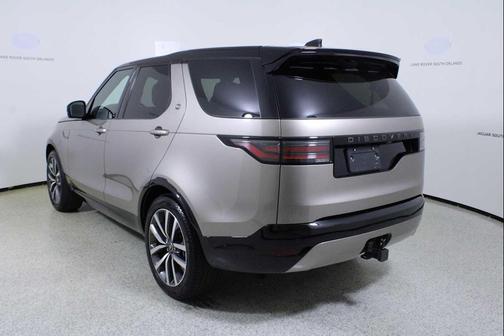 2024 Land Rover Discovery P360 Dynamic SE
