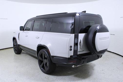 2026 Land Rover Defender P400 X-Dynamic SE