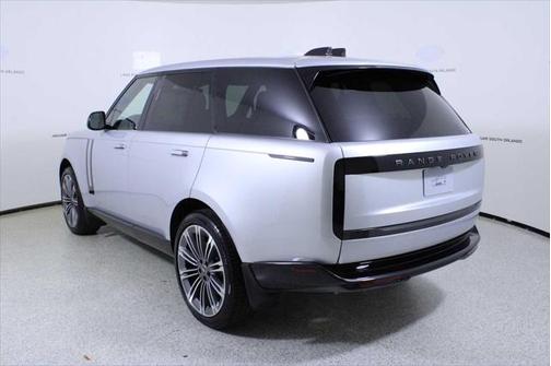 2025 Land Rover Range Rover P530 SE