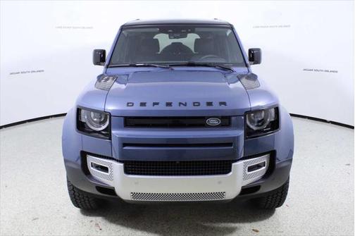 2025 Land Rover Defender 110 P300