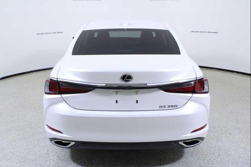 2022 Lexus ES 350 Base