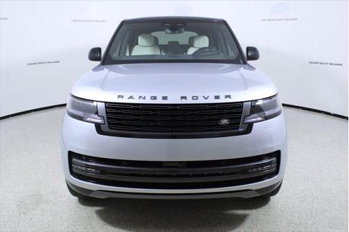 2025 Land Rover Range Rover P530 SE