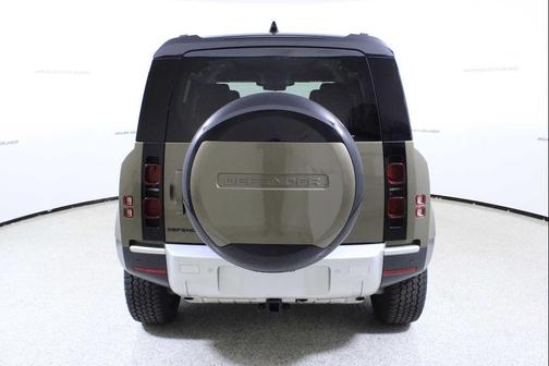 2025 Land Rover Defender S