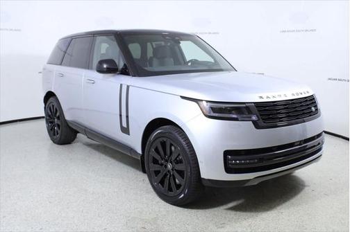 2025 Land Rover Range Rover P550e SE