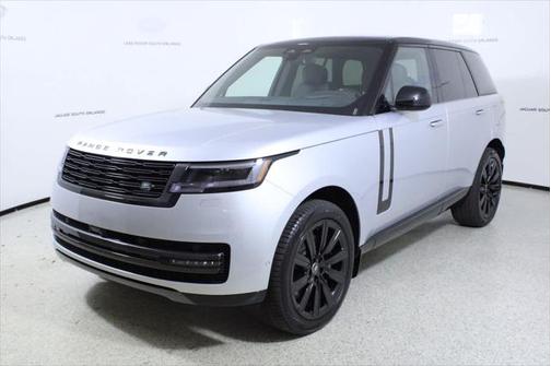 2025 Land Rover Range Rover P550e SE