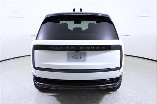 2025 Land Rover Range Rover P530 SE