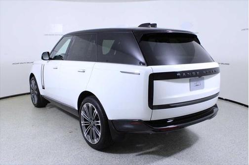 2025 Land Rover Range Rover P530 SE