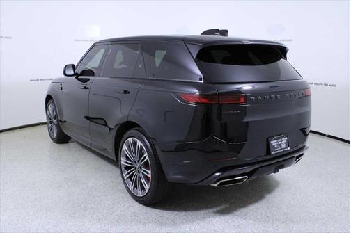 2024 Land Rover Range Rover Sport SE