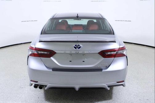 2024 Toyota Camry Hybrid SE