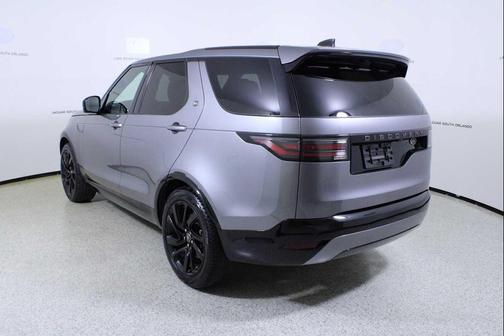 2023 Land Rover Discovery P300 S R-Dynamic
