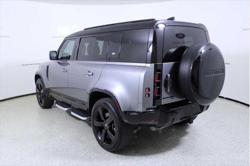 2023 Land Rover Defender 110 X-Dynamic SE