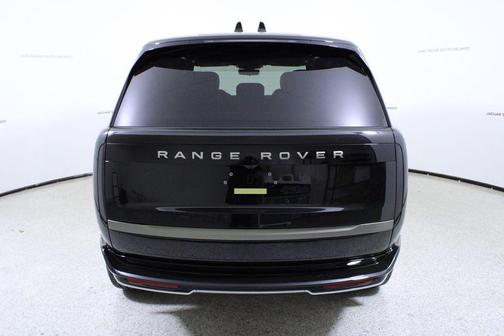 2026 Land Rover Range Rover P530 SE 7 Seat