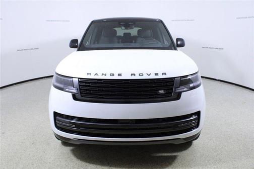 White 2026 Land Rover Range Rover P530 SE 7 Seat
