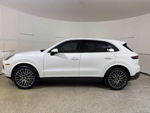 White 2021 Porsche Cayenne Cayenne