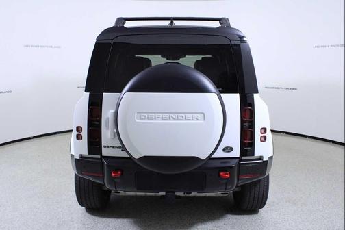 2022 Land Rover Defender 110 X-Dynamic HSE