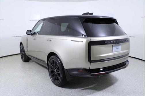 2025 Land Rover Range Rover P530 SE