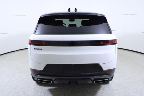 2024 Land Rover Range Rover Sport SE
