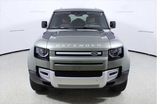 2025 Land Rover Defender 110 P300